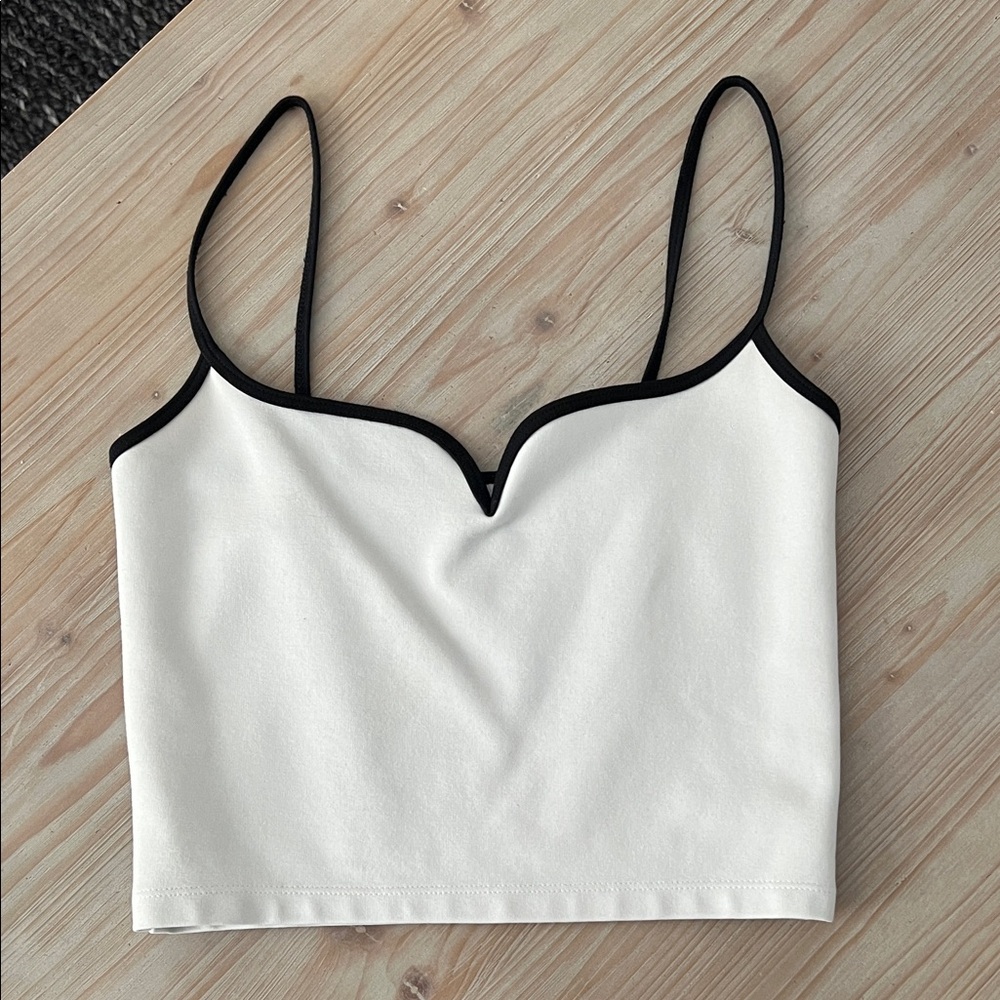 Abercrombie and fitch women’s cropped tank